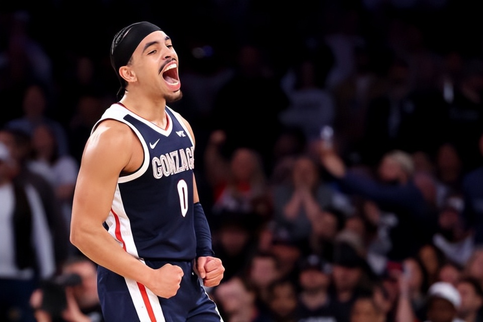 他的表现太, 投篮命中率, 这笔签约在