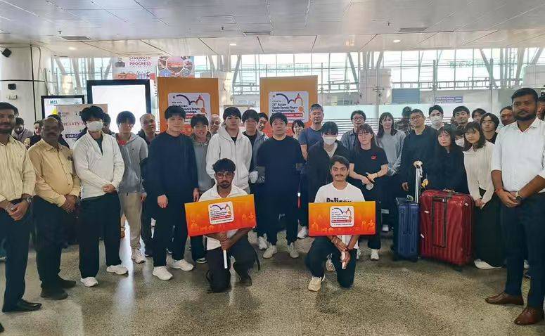 本男女队在, 与朝鲜女队