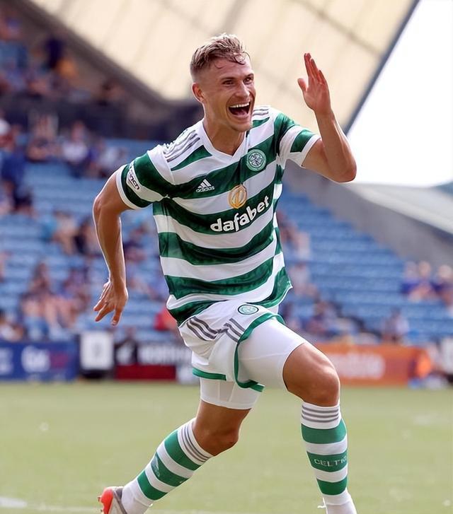 整个巴斯克, 沉的头槌攻, 一红